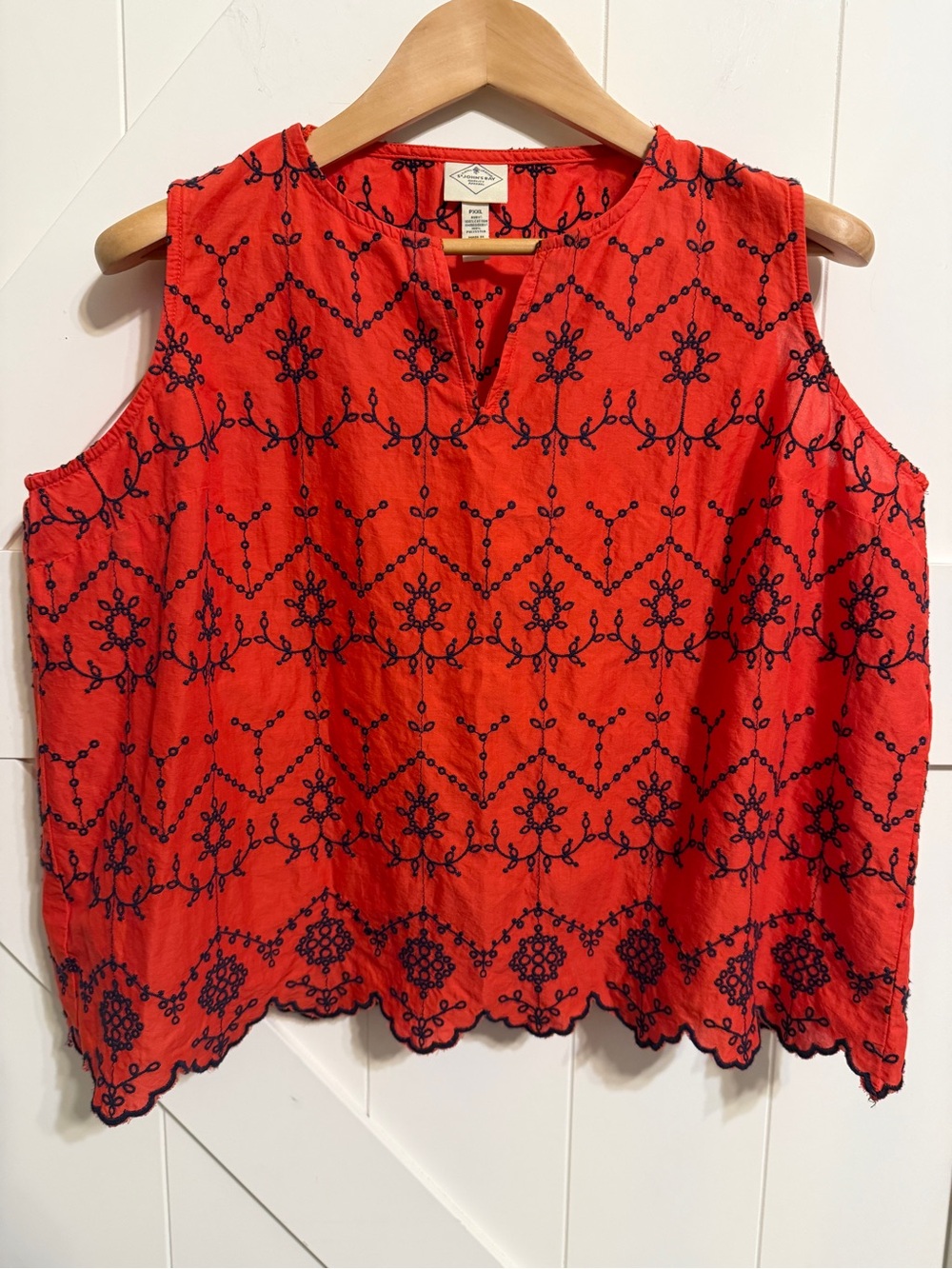St. John's Bay Red Sleeveless Embroidered Camisole Women’s PXXL Blouse Scalloped